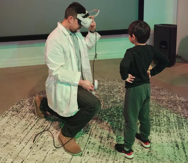 child and VR